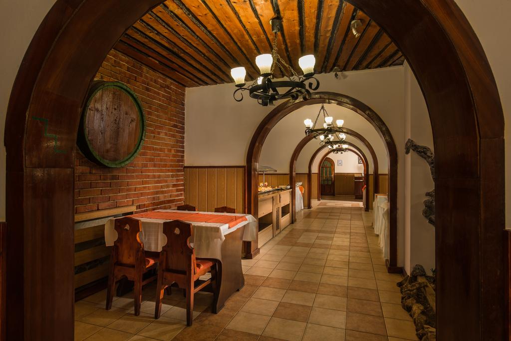 PRESLAV_HOTEL_NISIPURILE_DE_AUR_BULGARIA_AIR_TOUR_TRAVEL